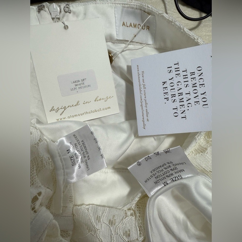 Alamour The Label Resort "Laria Set" –‎ White Lace Two-Piece (Size M) - Picture 6 of 8